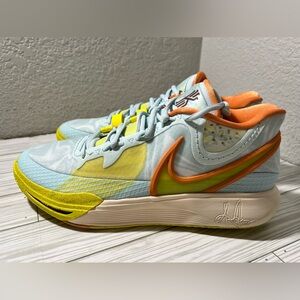 Nike Kyrie 8 Eagle men’s basketball‎ sneaker shoe White Yellow Size 12.5 NWOT